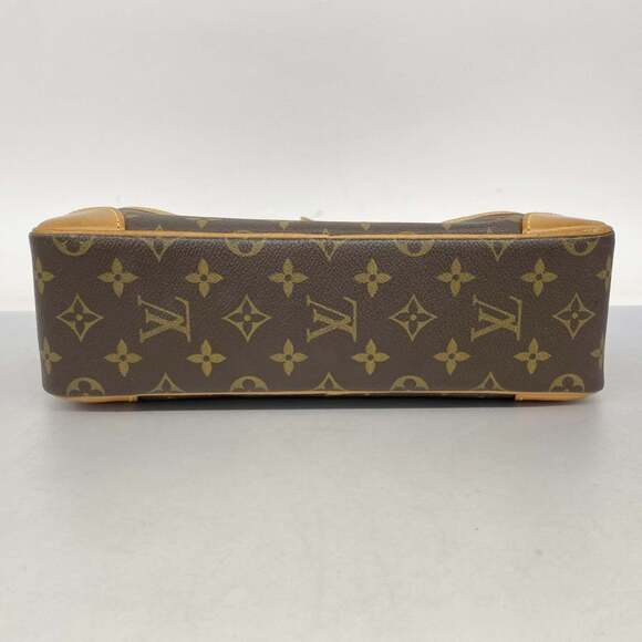 LOUIS VUITTON Brown Monogram Shoulder Bag - Picture 3 of 12